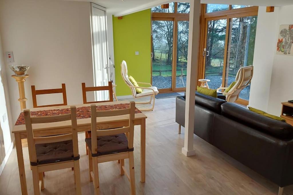 Orchard Nook - Sleeps 4, 2 Bedrooms Кендал Экстерьер фото